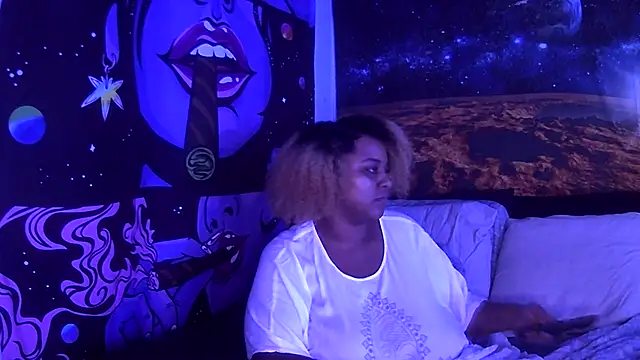 AutumnHart online show from 12.16.24