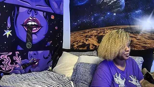 AutumnHart online show from 12.21.24