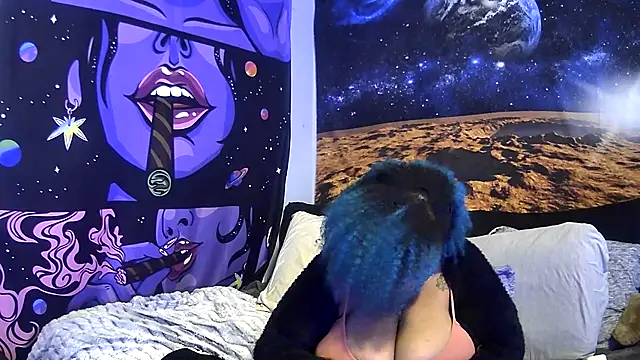 AutumnHart online show from 12.22.24