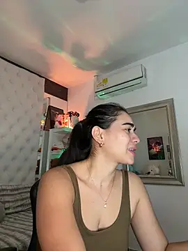 ZarahEvans online show from 10.16.25