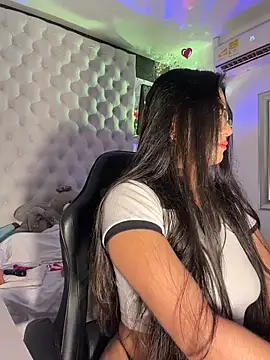 ZarahEvans online show from 04.13.26