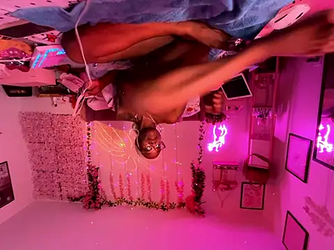 VixenCapri online show from 02.11.26