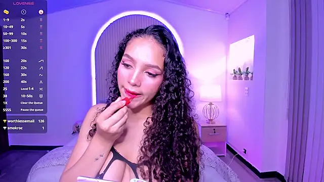 anahi curlie1 online show from 12.22.24