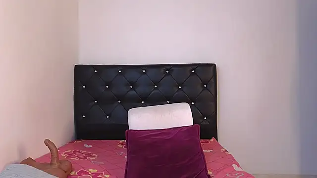 Snapshot of tatiana_big_ass_boobs chatting on 01.17.26 tatiana big ass boobs online show from 01.17.26