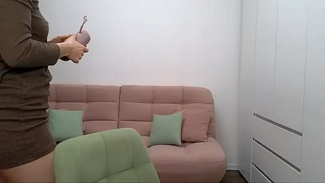 AliciaNewell online show from 01.18.25