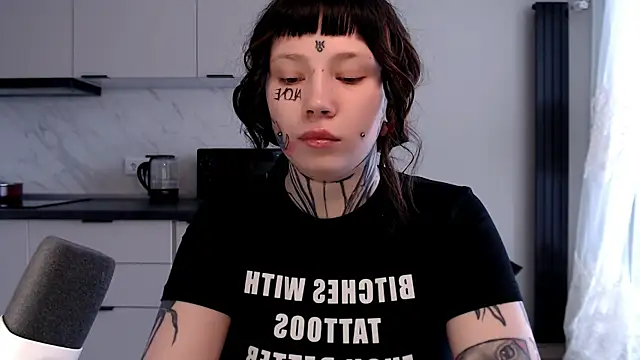 tradishka online show from 02.14.25