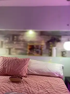 Snapshot of Emilia_Bakerr chatting on 01.10.25 Emilia Bakerr online show from 01.10.25