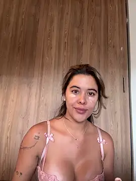 Snapshot of Emilia_Bakerr chatting on 05.18.26 Emilia Bakerr online show from 05.18.26