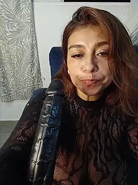 Snapshot of MrsFoucher chatting on 05.10.26 MrsFoucher online show from 05.10.26