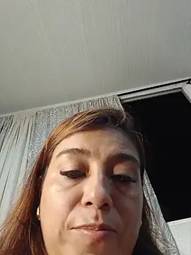 Snapshot of MrsFoucher chatting on 05.14.26 MrsFoucher online show from 05.14.26