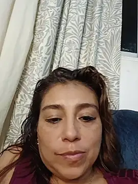 Snapshot of MrsFoucher chatting on 05.16.26 MrsFoucher online show from 05.16.26