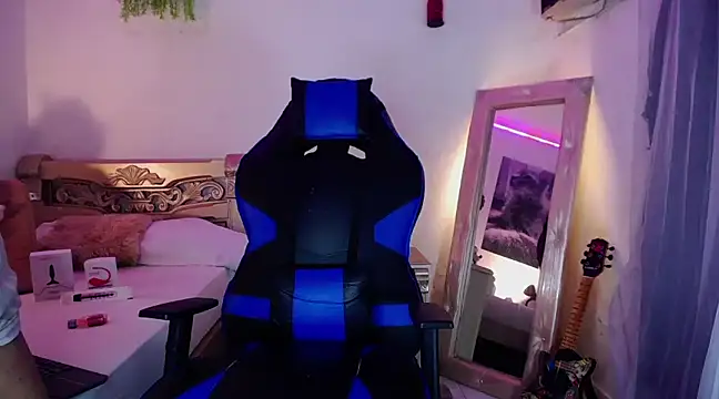 huge armound online show from 02.15.25