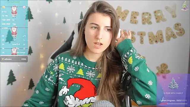 Snapshot of PumpkinCutiePie chatting on 12.26.24 PumpkinCutiePie online show from 12.26.24