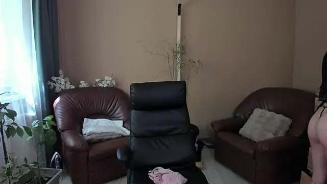KaylaLaine online show from 05.11.26