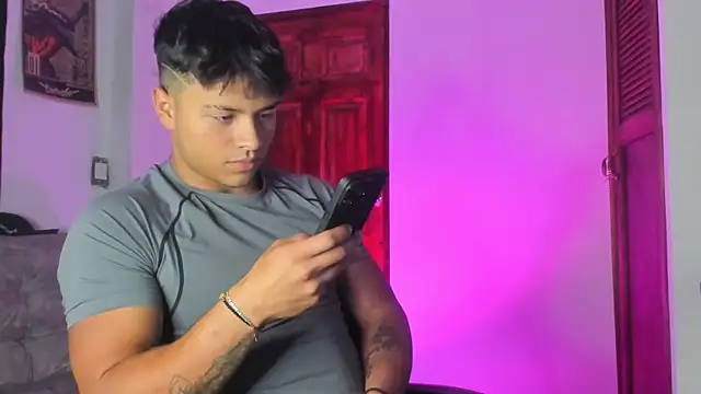 Dominic Biker   online show from 04.17.26