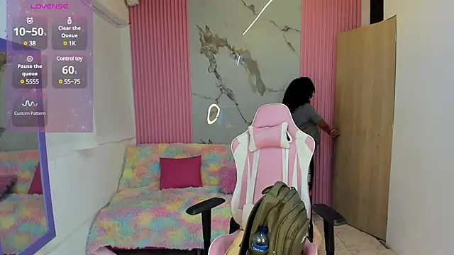 Snapshot of lia_16 chatting on 01.31.25 lia 16 online show from 01.31.25