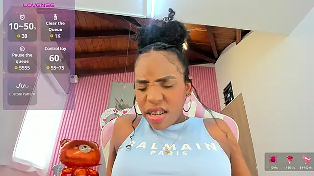 Snapshot of lia_16 chatting on 02.15.25 lia 16 online show from 02.15.25