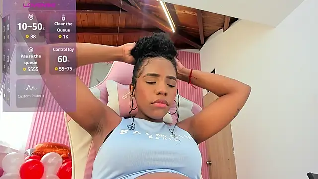 Snapshot of lia_16 chatting on 02.15.25 lia 16 online show from 02.15.25