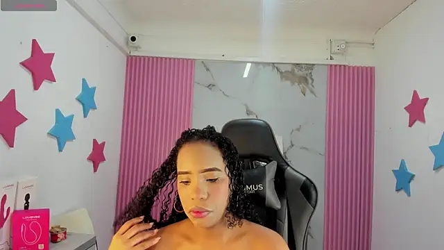 Snapshot of lia_16 chatting on 01.06.26 lia 16 online show from 01.06.26