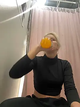 LikaCat online show from 01.07.25