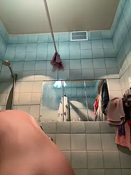 LikaCat online show from 02.18.25