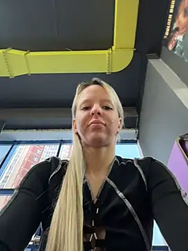 LikaCat online show from 12.16.25