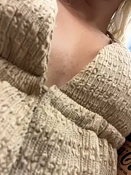 LikaCat online show from 03.31.26