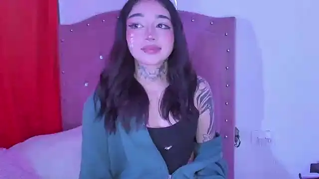 Snapshot of IrisMagiic chatting on 09.20.25 IrisMagiic online show from 09.20.25