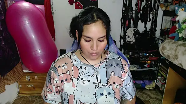Snapshot of kureiji_hentaii chatting on 07.17.26 kureiji hentaii online show from 07.17.26