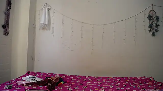 Nicolle-sky online show from 02.04.25