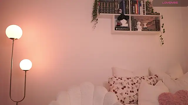 Snapshot of EmilyxRose_- chatting on 02.18.25 EmilyxRose - online show from 02.18.25