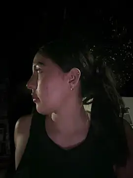 MarianaBenz online show from 02.15.25