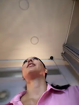 MarianaBenz online show from 03.13.25