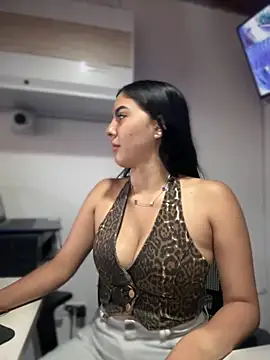 MarianaBenz online show from 09.23.25