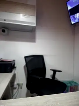 MarianaBenz online show from 12.23.25