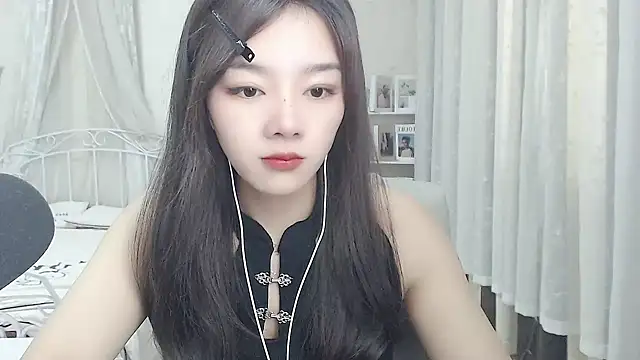Snapshot of Jenny-Z chatting on 05.06.26 Jenny-Z online show from 05.06.26