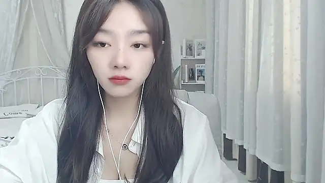 Snapshot of Jenny-Z chatting on 05.07.26 Jenny-Z online show from 05.07.26
