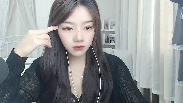 Snapshot of Jenny-Z chatting on 05.13.26 Jenny-Z online show from 05.13.26