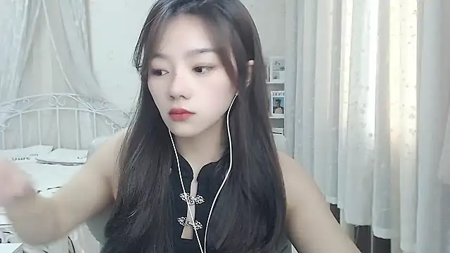 Snapshot of Jenny-Z chatting on 05.14.26 Jenny-Z online show from 05.14.26