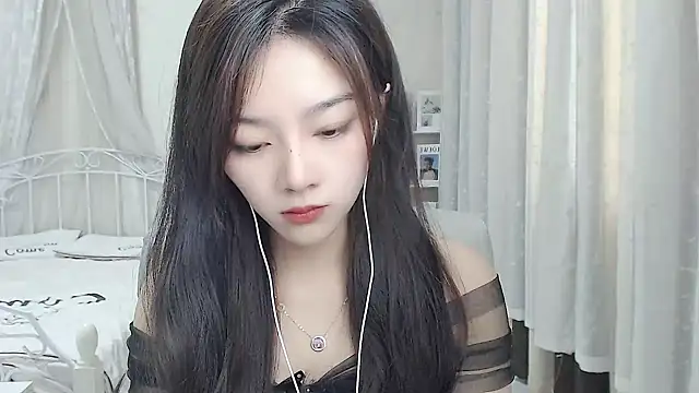 Snapshot of Jenny-Z chatting on 05.16.26 Jenny-Z online show from 05.16.26