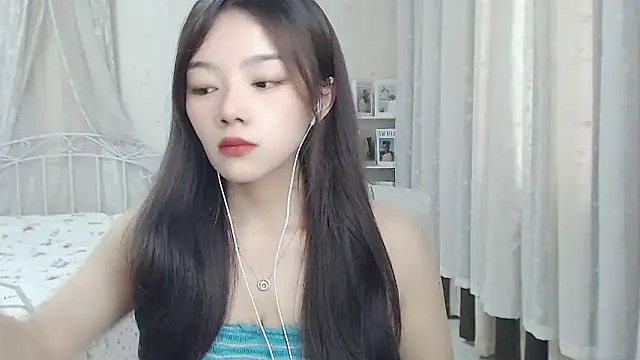 Snapshot of Jenny-Z chatting on 05.21.26 Jenny-Z online show from 05.21.26