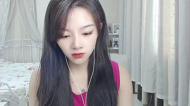 Snapshot of Jenny-Z chatting on 05.31.26 Jenny-Z online show from 05.31.26