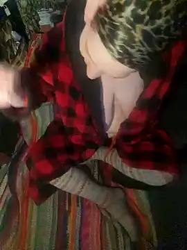 Snapshot of shadow199393 chatting on 12.14.24 shadow199393 online show from 12.14.24