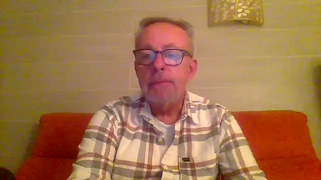 Snapshot of tuggy59 chatting on 02.10.26 tuggy59 online show from 02.10.26