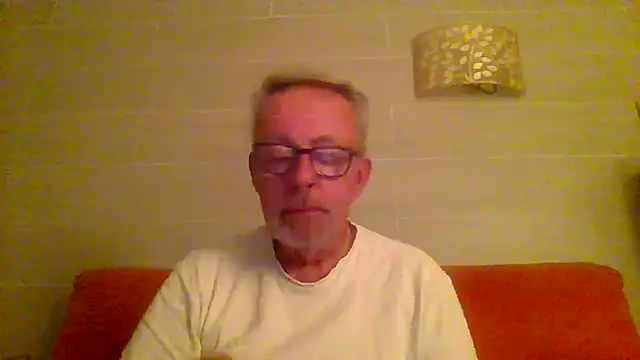 Snapshot of tuggy59 chatting on 02.19.26 tuggy59 online show from 02.19.26