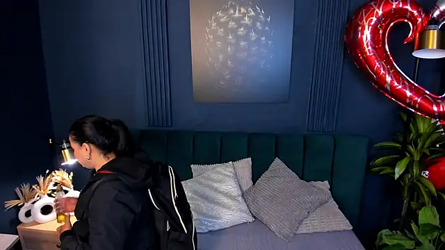 taylor bennet online show from 02.18.25