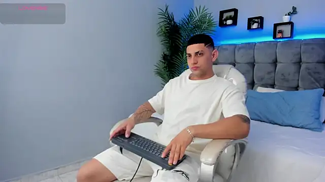 Alex cute77 online show from 03.21.26