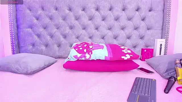 Sofia Girl  online show from 09.11.25