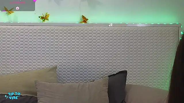 Eva Rogers  online show from 03.04.25