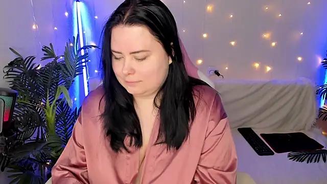 Akemi BBW online show from 12.20.24